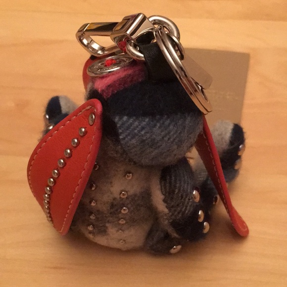 Burberry Charm - Picture 4 of 6